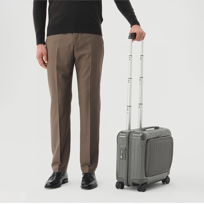 rimowa essential sleeve compact suitcase